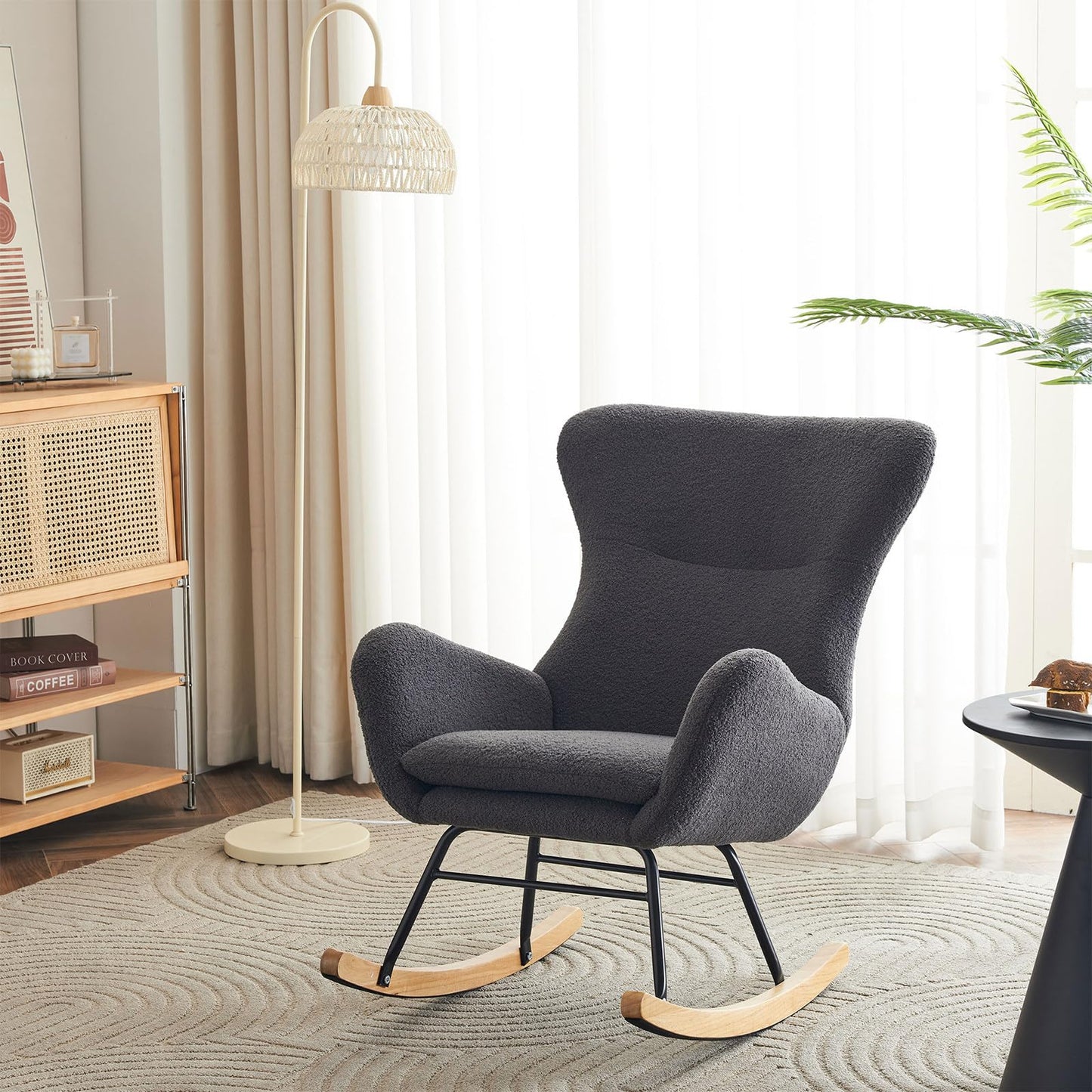 Fauteuil à Bascule, Allaitement Rocking Chair Épaissir Rembourré, Scandinave Velours Peluche Chaise Loisir avec Pieds en Bois Massif, Capacité 150 kg, pour Salon, Chambre, Balcon, 96x68x90cm