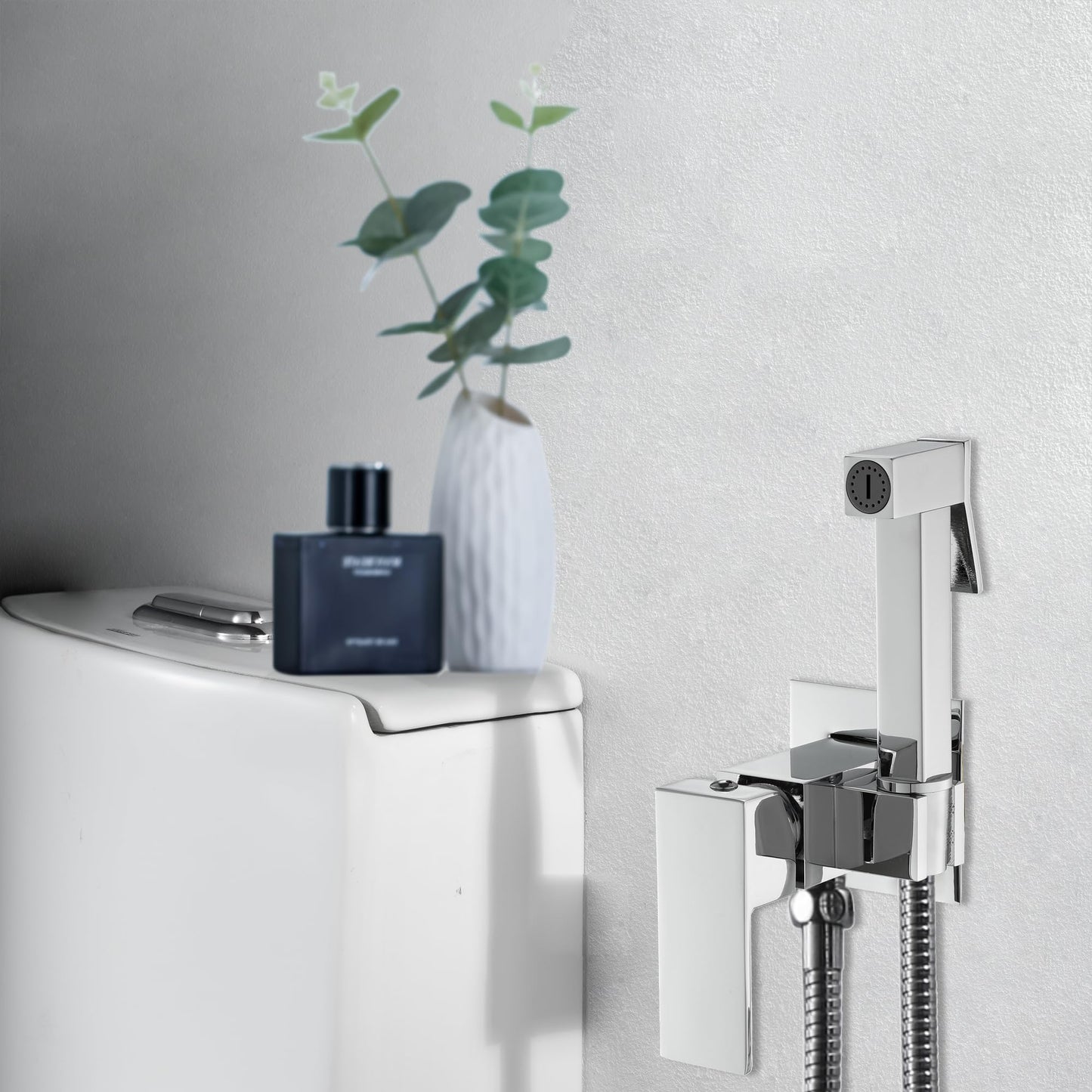 Kit Douchette WC, Laiton Douchette Toilette WC Mural Pulvérisateur de Bidet Eau Froide et Eau Chaude Toilette Bidet Spray avec 1.5m Tuyau (Chrome)