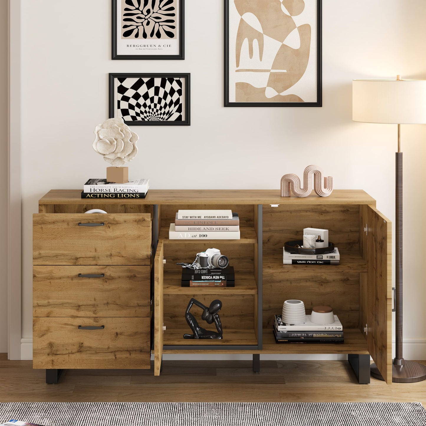 SHUGUANG Buffet Rustique Élégant, Commode Chambre à Coucher, Buffet avec 3 Tiroirs, 2 Portes et Compartiment Ouvert, Grand Espace de Rangement, Étagères Réglables, Vitrine en Bois, 150x38x76,5 cm