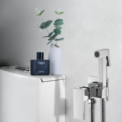 Kit Douchette WC, Laiton Douchette Toilette WC Mural Pulvérisateur de Bidet Eau Froide et Eau Chaude Toilette Bidet Spray avec 1.5m Tuyau (Chrome)